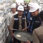 WALIKOTA-MALANG-DAN-TPID-LAKUKAN-PANTAUAN-STOK-BERAS-DAN-BBM-JELANG-NATARU