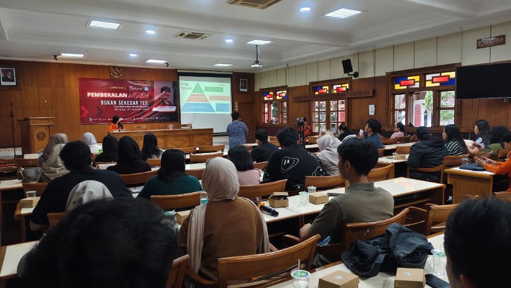 CDC STIE Malangkucecwara Bekali Calon Wisudawan Strategi Lolos Wawancara Kerja Dan Psikotest