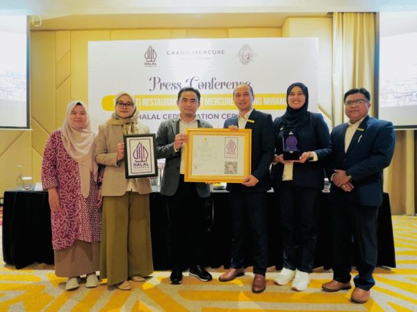 Trimurti Restaurant Grand Mercure Malang Mirama Resmi Kantongi Sertifikat Halal