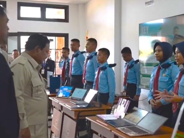 prabowo resmikan sma nusantara malang