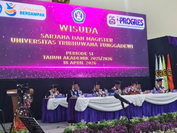 Wisuda UNITRI Malang April 2026