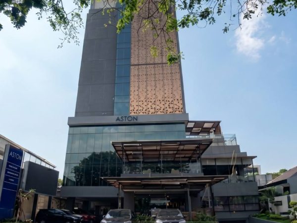 hotel aston malang