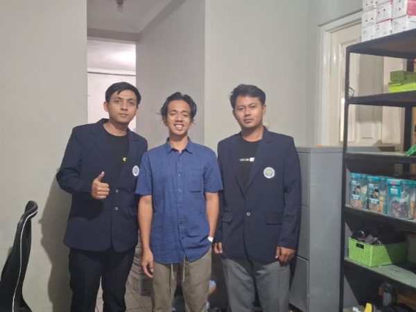 mahasiswa-um-bantu-transformasi-sayur-shop-malang