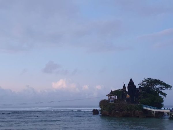pantai balekambang