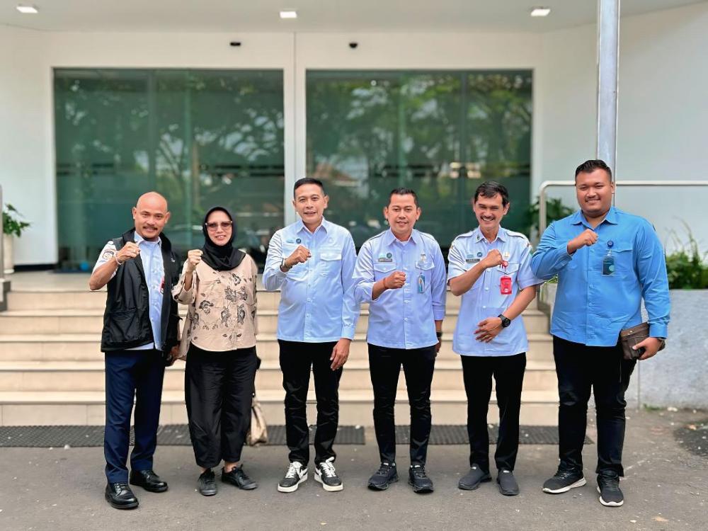 Tugu Tirta Makan Bergizi