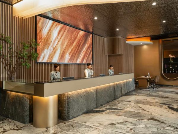 Wajah Baru Mercure Surabaya